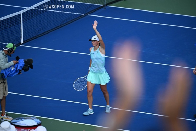 以帮助球迷 以帮助球迷