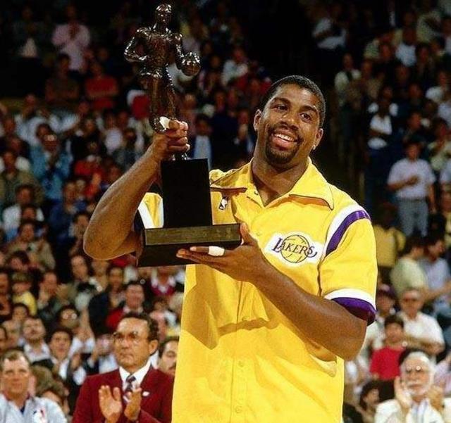 威少在场上 威少在场上