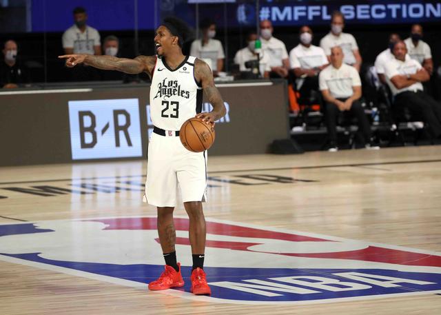 比赛一开始 比赛一开始