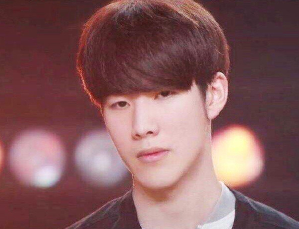 15亿美元 15亿美元