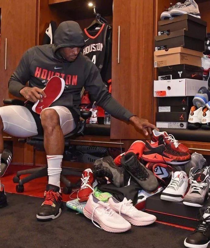 观赛就成了 观赛就成了